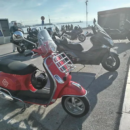 Vespa & Jacuzzi * Сплит