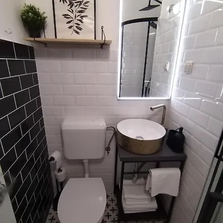 Vespa & Jacuzzi Lejlighed *