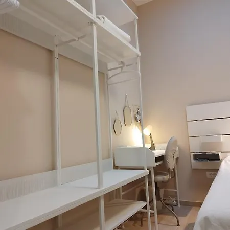Vespa & Jacuzzi Apartment Split